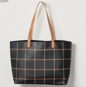 Thirty-One Gifts Modern Tote in Carmel Windowpane Plaid